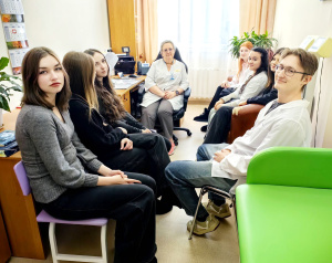 Врач-педиатр Марина Салихова поделилась секретами профессии с будущими медиками