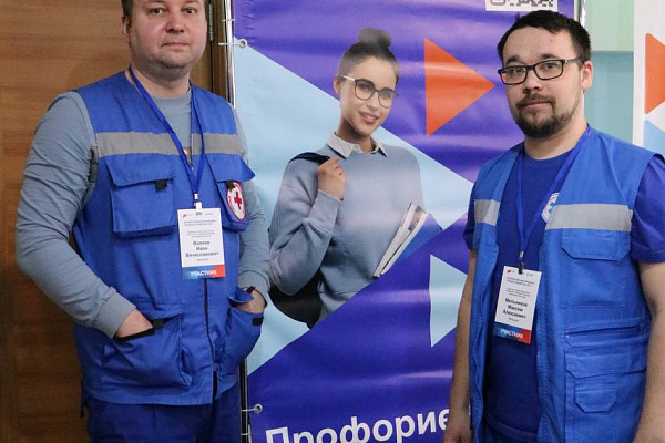 Фельдшеры отделения СМП приняли участие во Всероссийской ярмарке трудоустройства 