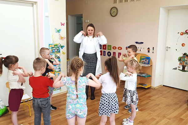 Праздник здоровья в детском саду: полезные «лучики» от врача-эпидемиолога