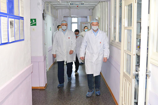 Директор Депздрава Югры посетил многопрофильную Урайскую больницу 