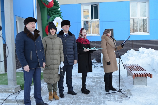 Сотрудники Урайской больницы получили новые квартиры 
