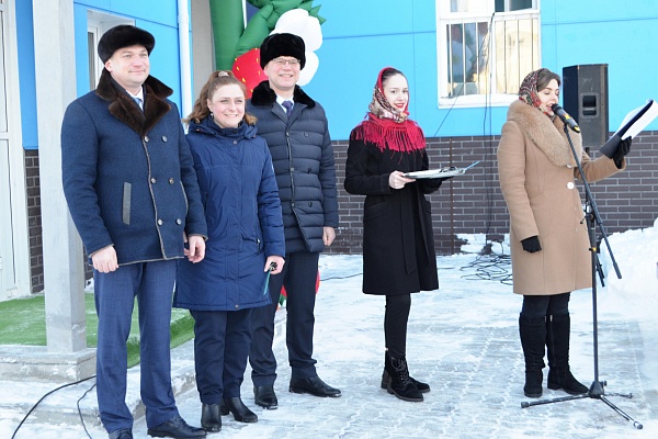 Сотрудники Урайской больницы получили новые квартиры 