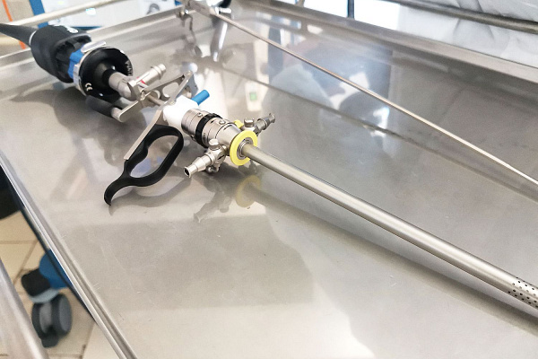 В Урайскую больницу поступило новое оборудование для проведения малоинвазивных операций