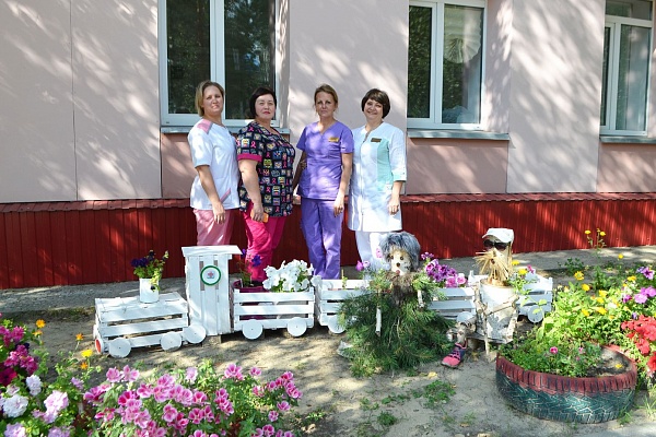 В Урайской больнице прошел традиционный конкурс на лучшую благоустроенную территорию