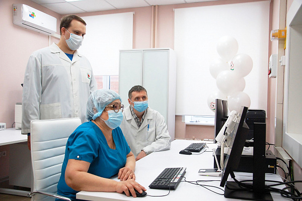 В поликлинике Урайской больницы завершена установка аппарата МРТ