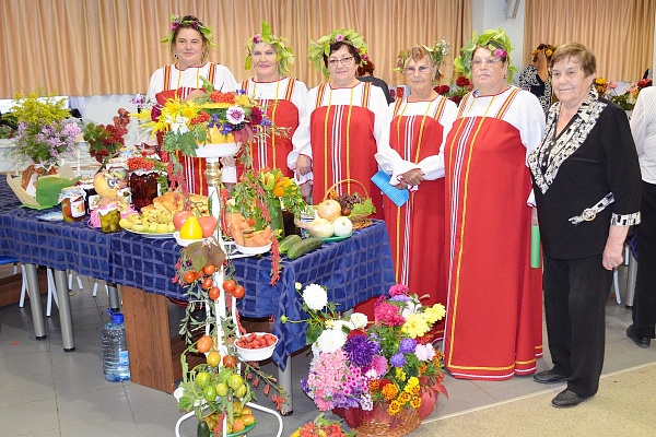 Ветераны Урайской больницы получили гран-при в городском конкурсе «Дары осени»