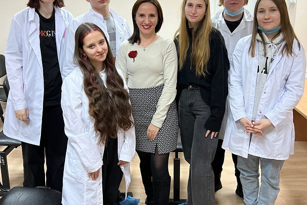 Лучший санитарный врач работает в Урайской больнице