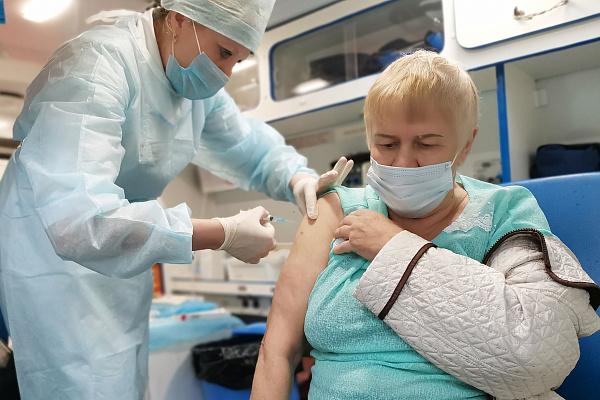 Около 300 урайцев приняли участие в акции «Вакцинация» 