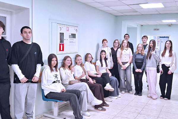 В Урайской городской клинической больнице прошла первая экскурсия для медицинского класса