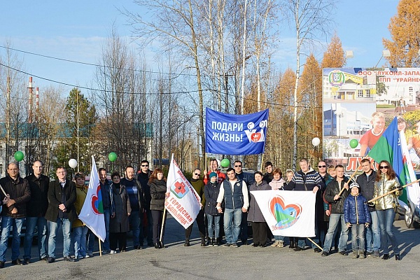«Вместе – в защиту жизни!». В Урае прошел автопробег, посвященный сохранению семейных ценностей